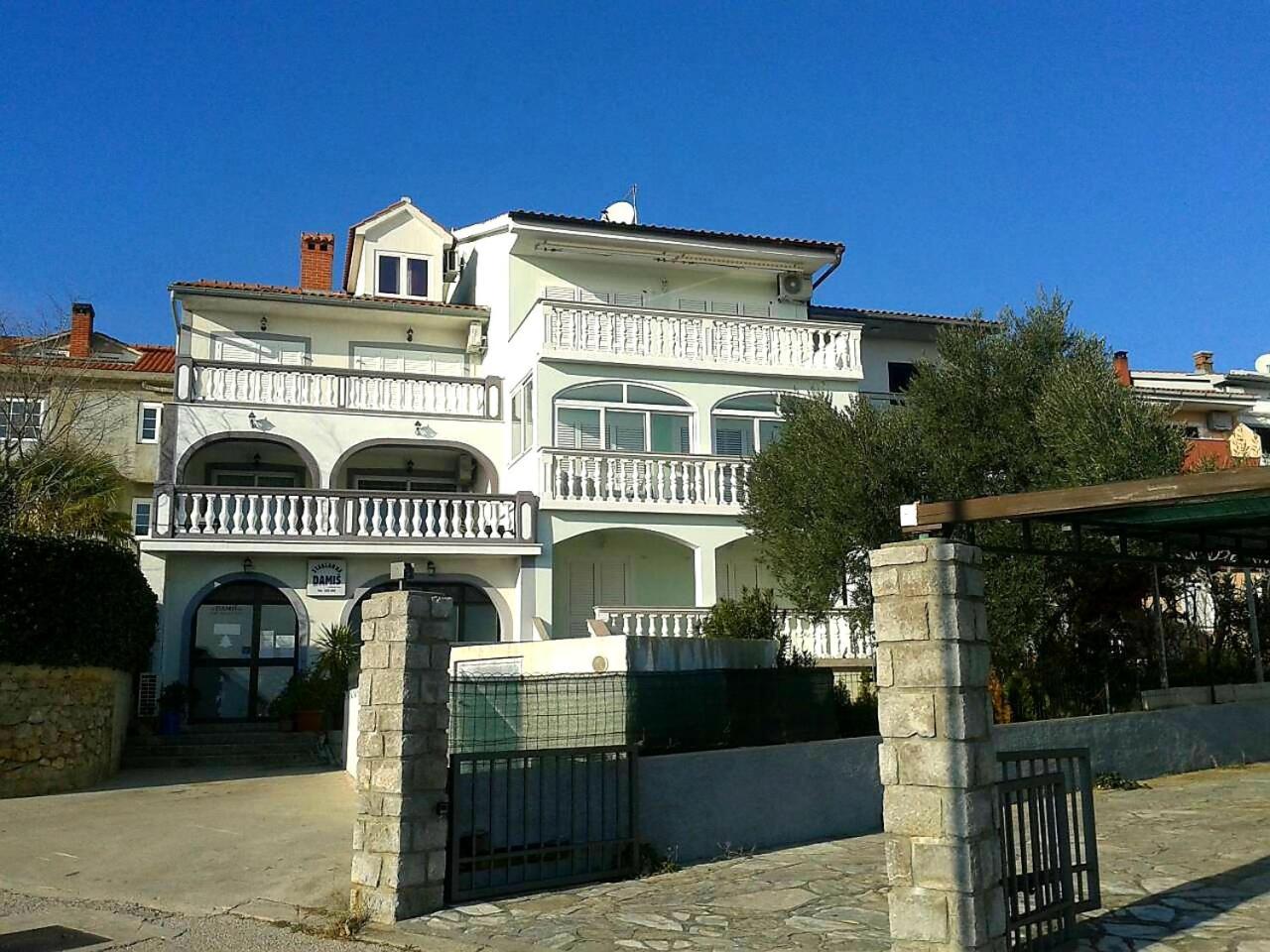 Apartmani Djurda 克尔克 外观 照片