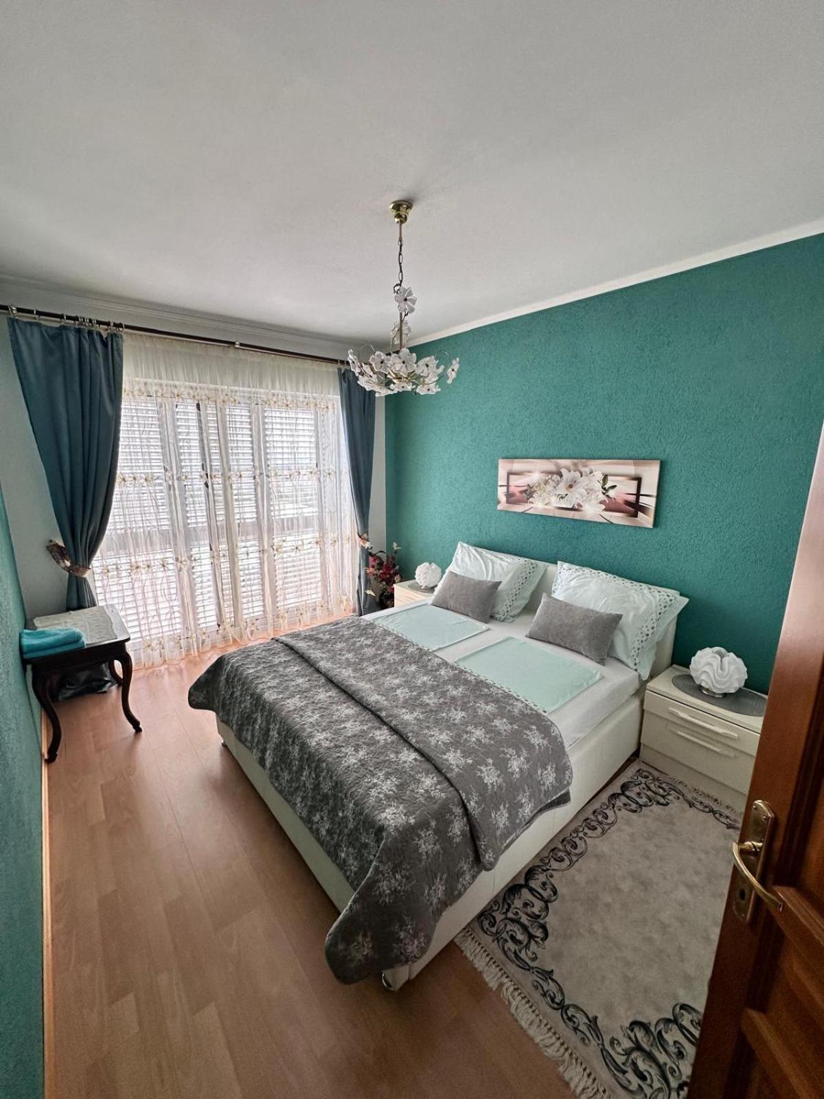 Apartmani Djurda 克尔克 外观 照片