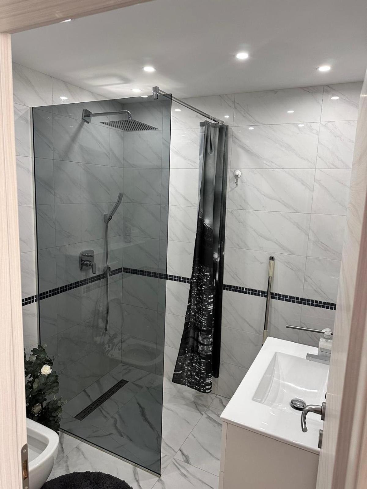 Apartmani Djurda 克尔克 外观 照片